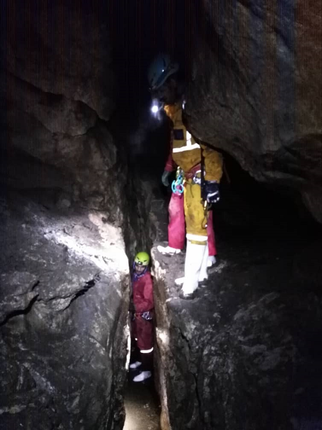 غار آویشو - 13980310 -  11