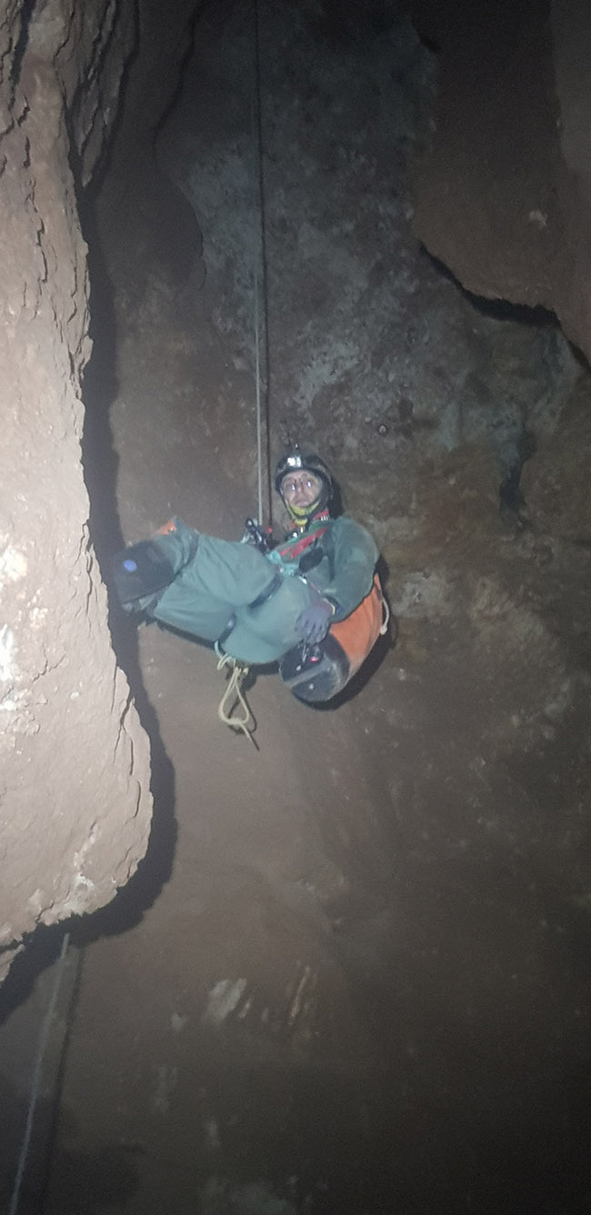 غار سرگردن - 14010126 - 3