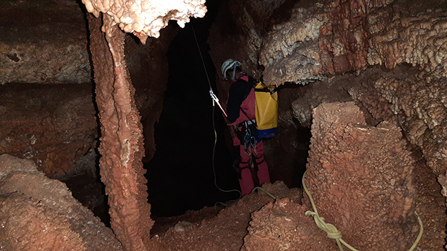 غار زیرآب - 14010305 2