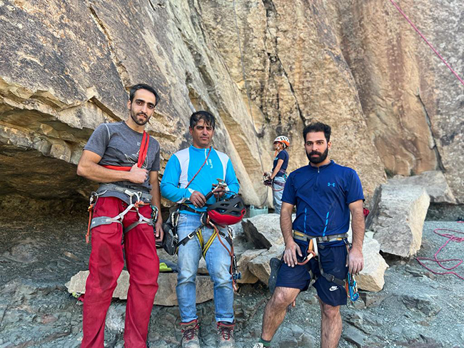 برنامه سنگنوردی -14010604 - 2