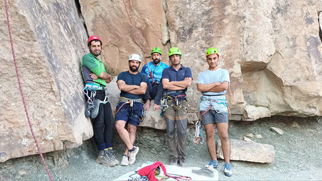 برنامه سنگنوردی  - 140106185 -  1