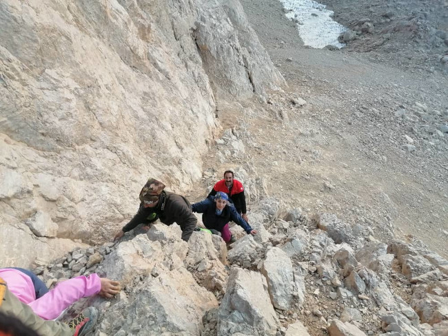 خط الراس مرکزی دنا 14020615 1