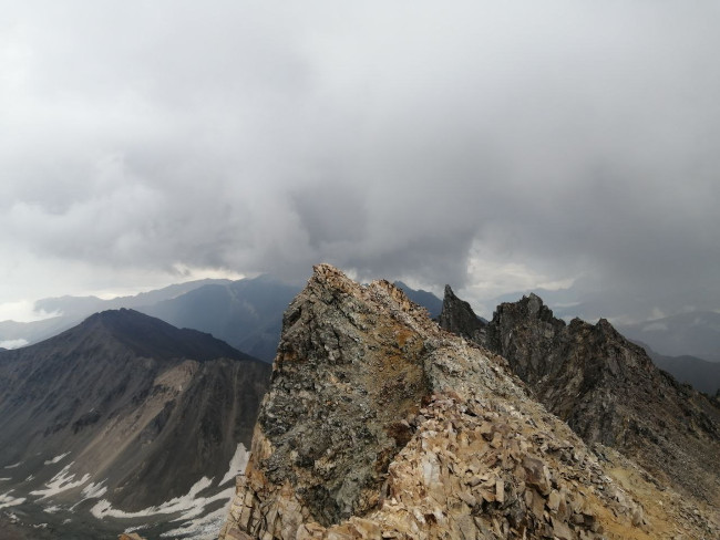 خط الراس کندوان به قله علم کوه 14020505 3