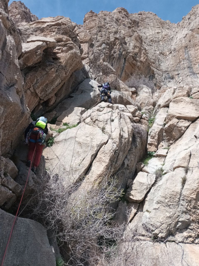 دیواره بیستون 14030103 2