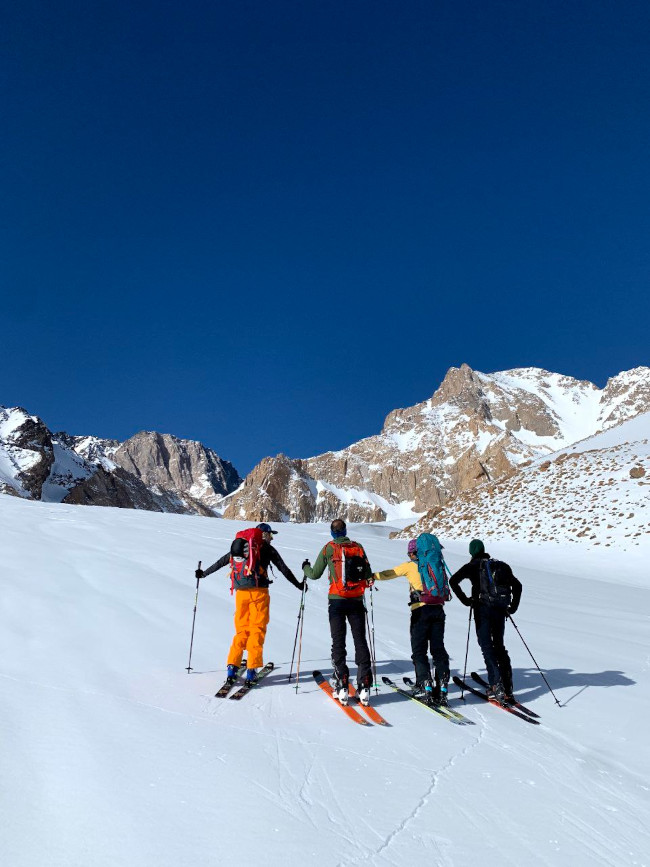 کوه نوردی با اسکی به قله تخت سلیمان-14030208 3