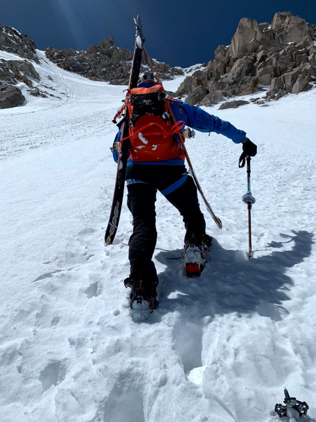 کوه نوردی با اسکی به قله تخت سلیمان-14030208 5