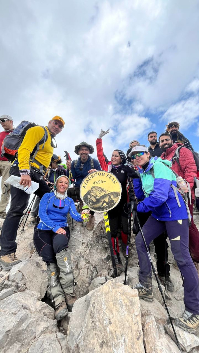 آزادکوه 14030421 2